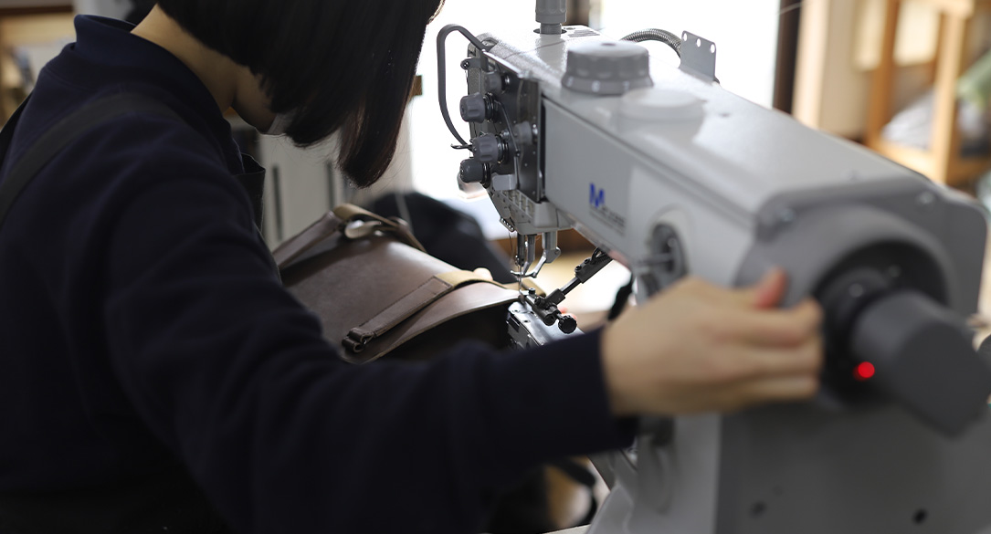 仕上げを左右する確かな手仕事