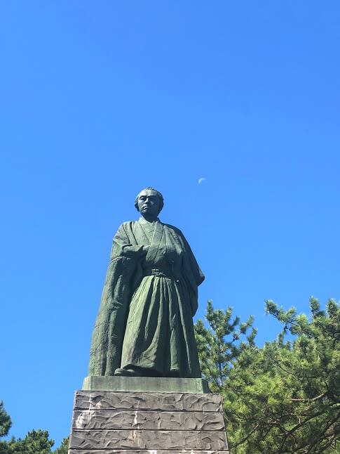 坂本龍馬像