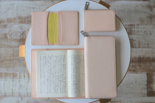 生成りの鹿革小物